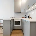 New Bright & Quiet Floor * براتسيلافا