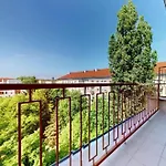Apartament New Bright & Quiet Floor *