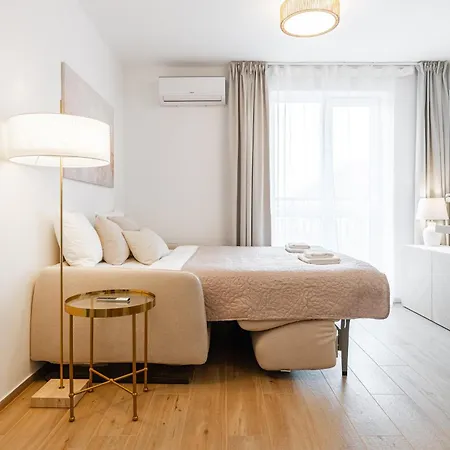 New Bright & Quiet Floor Apartment Bratislava
