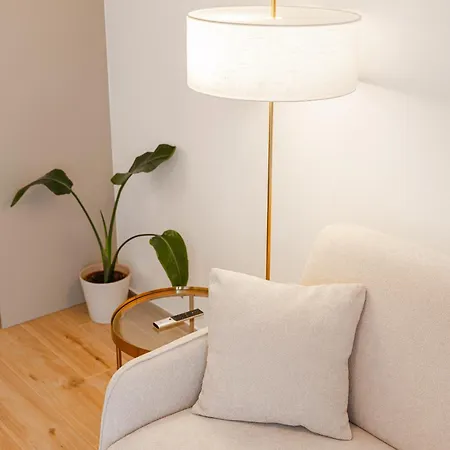 New Bright & Quiet Floor Apartament Bratysława