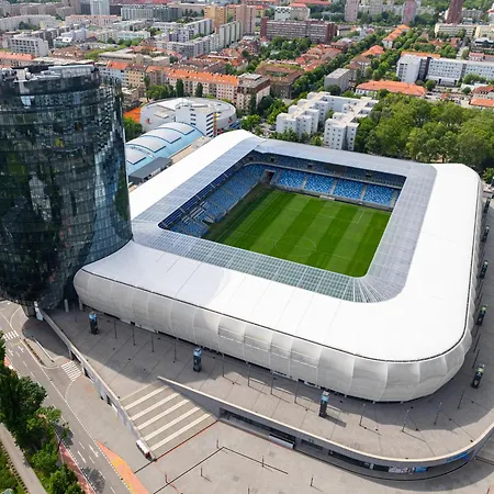 New Bright & Quiet Floor Apartman