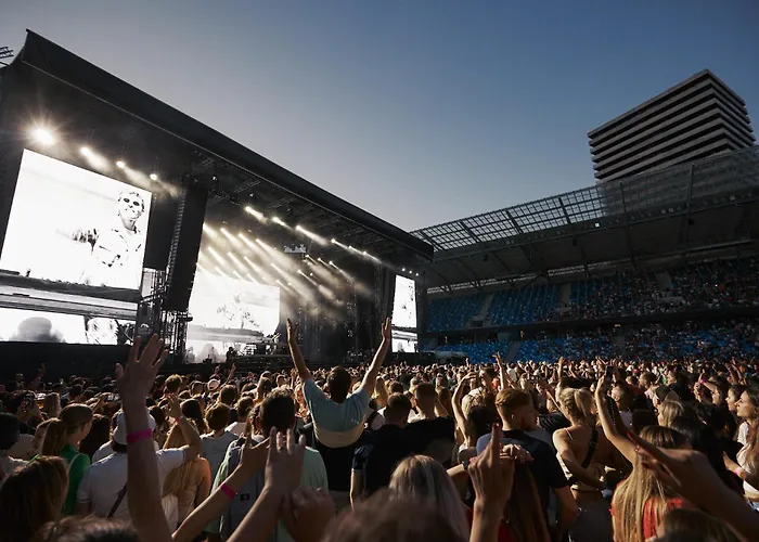 New Bright & Quiet Floor Apartman *