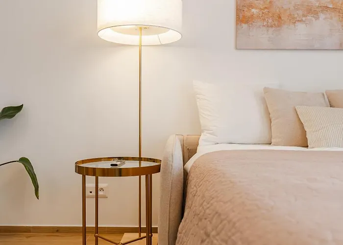 New Bright & Quiet Floor Apartman